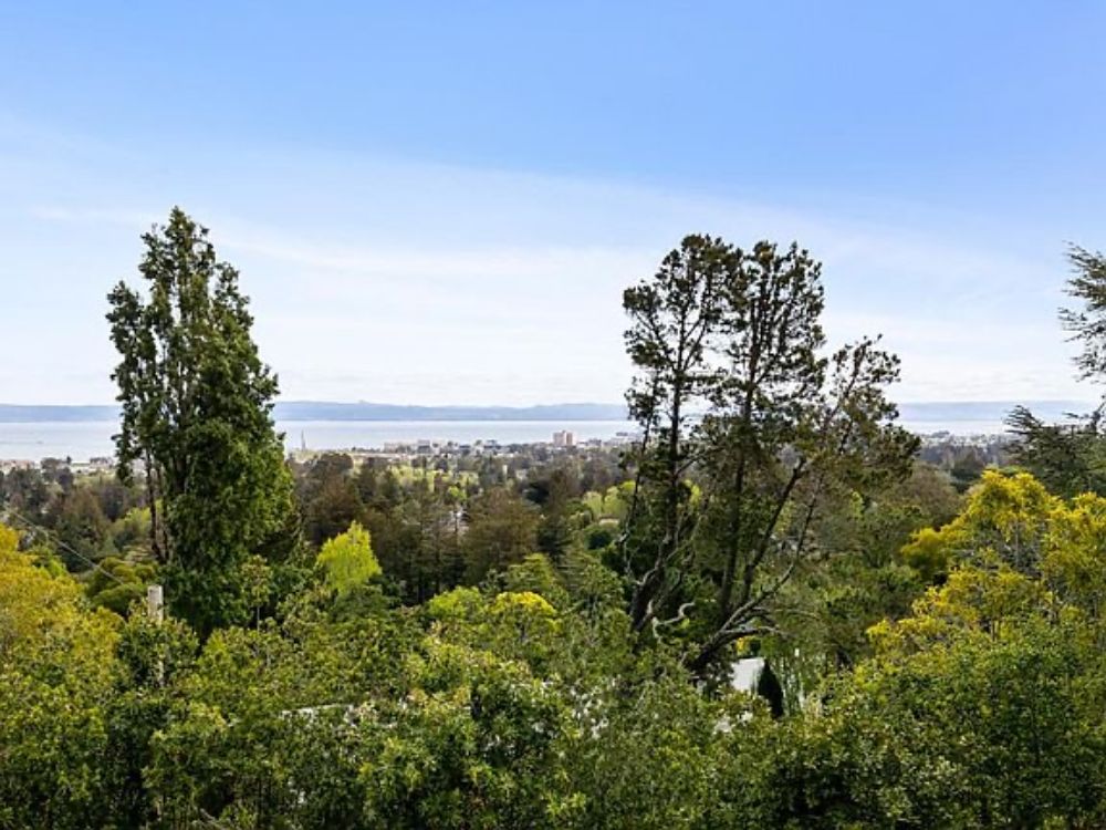 Picture of Real Estate Cash Voucher for Hillsborough's Sky Place,CA,USA