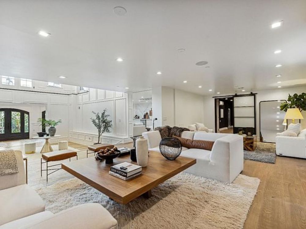 Picture of Real Estate Cash Voucher for Hillsborough's Sky Place,CA,USA