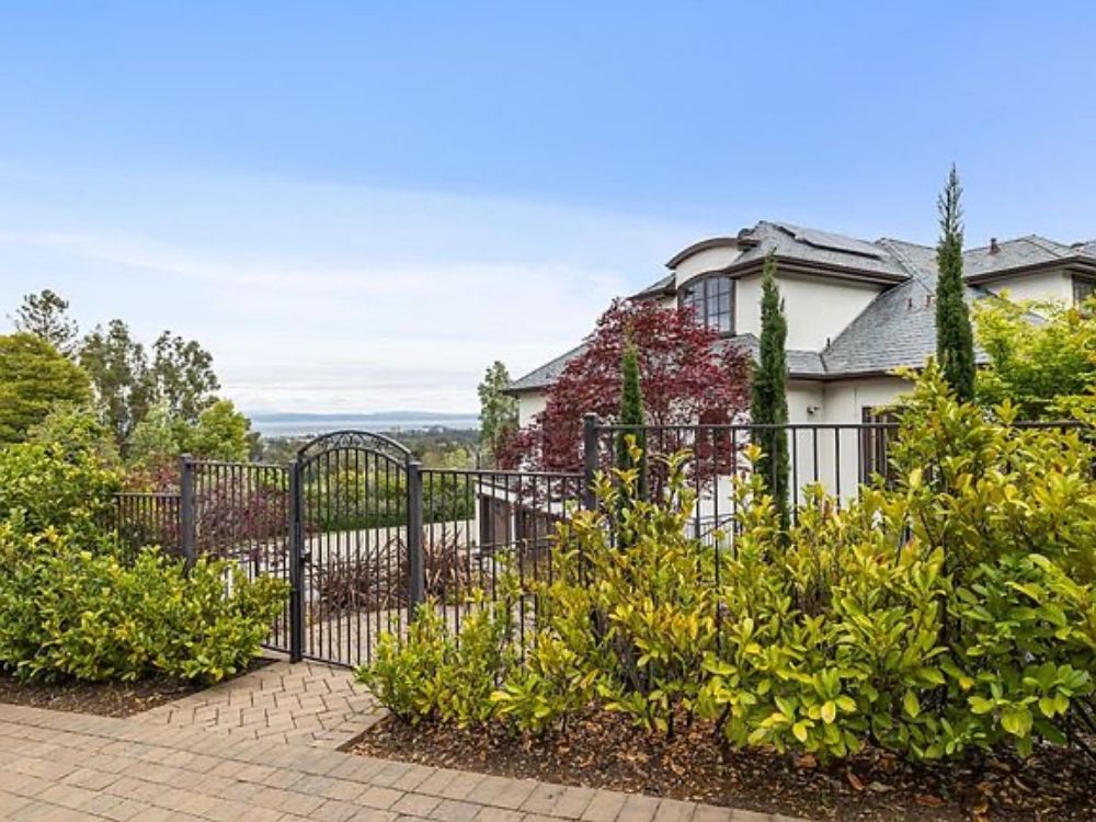 Picture of Real Estate Cash Voucher for Hillsborough's Sky Place,CA,USA